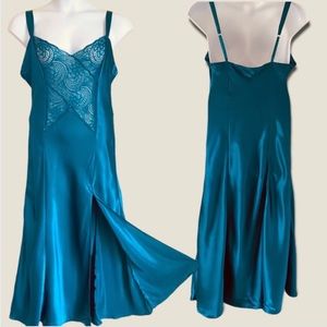 Vintage Victoria secret slip with lace